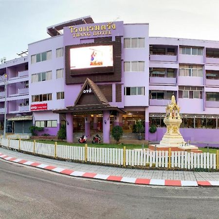 Oyo 565 Trang Hotel Luaran gambar