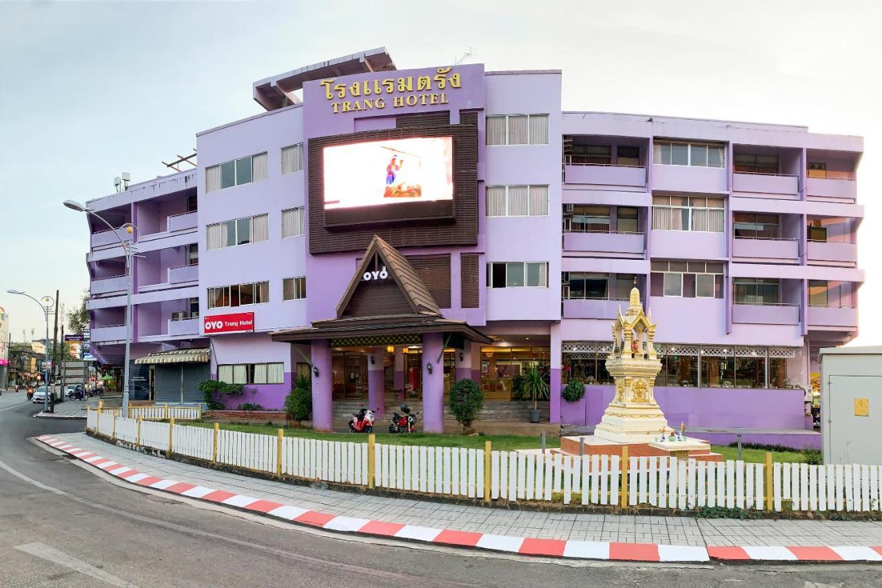 Oyo 565 Trang Hotel Luaran gambar
