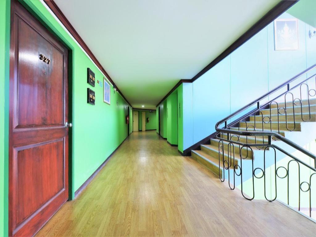 Oyo 565 Trang Hotel Luaran gambar