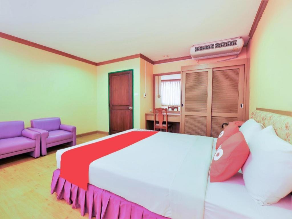 Oyo 565 Trang Hotel Luaran gambar