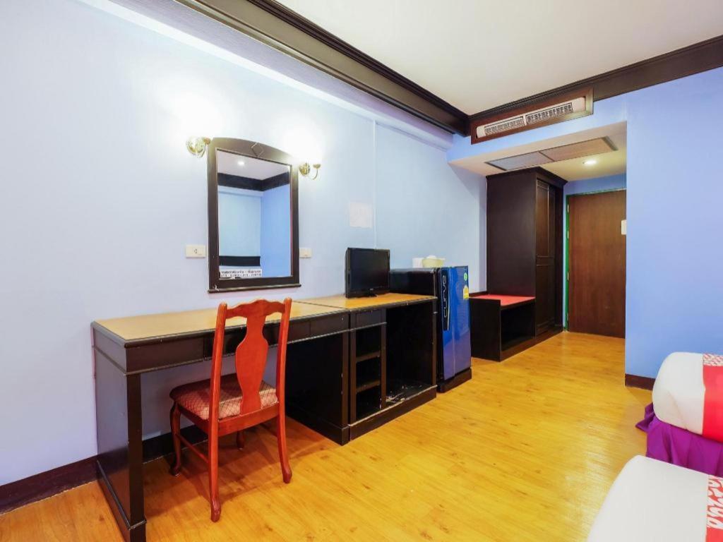 Oyo 565 Trang Hotel Luaran gambar
