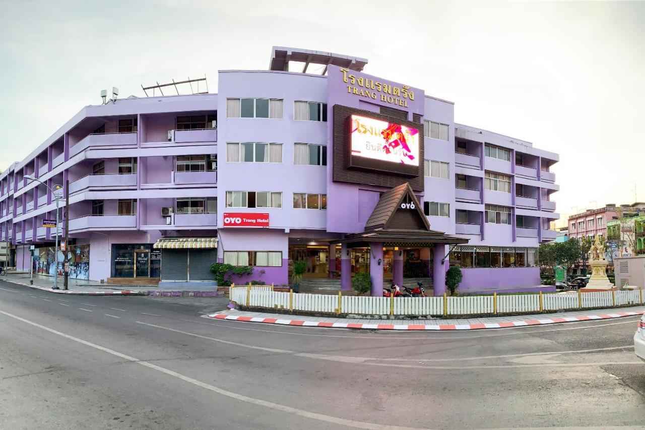 Oyo 565 Trang Hotel Luaran gambar