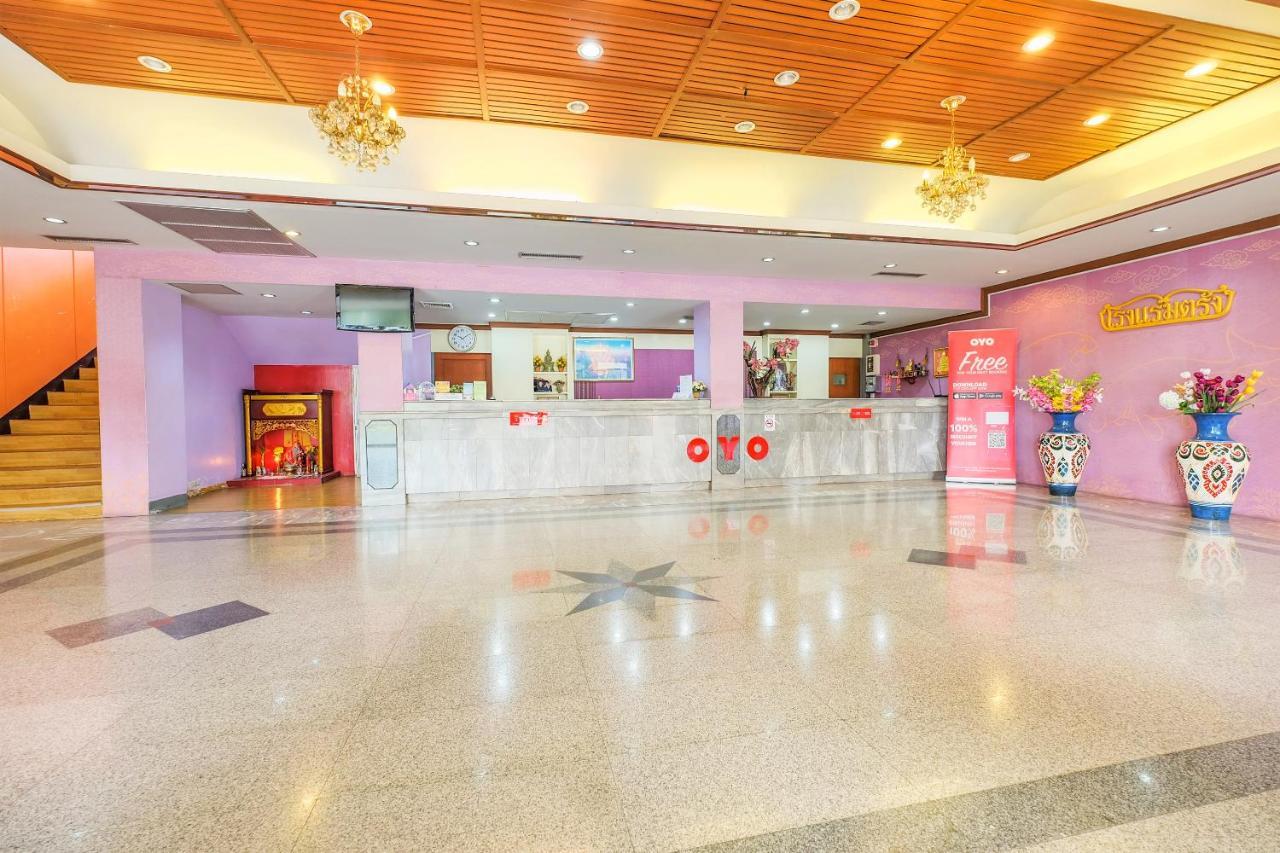 Oyo 565 Trang Hotel Luaran gambar